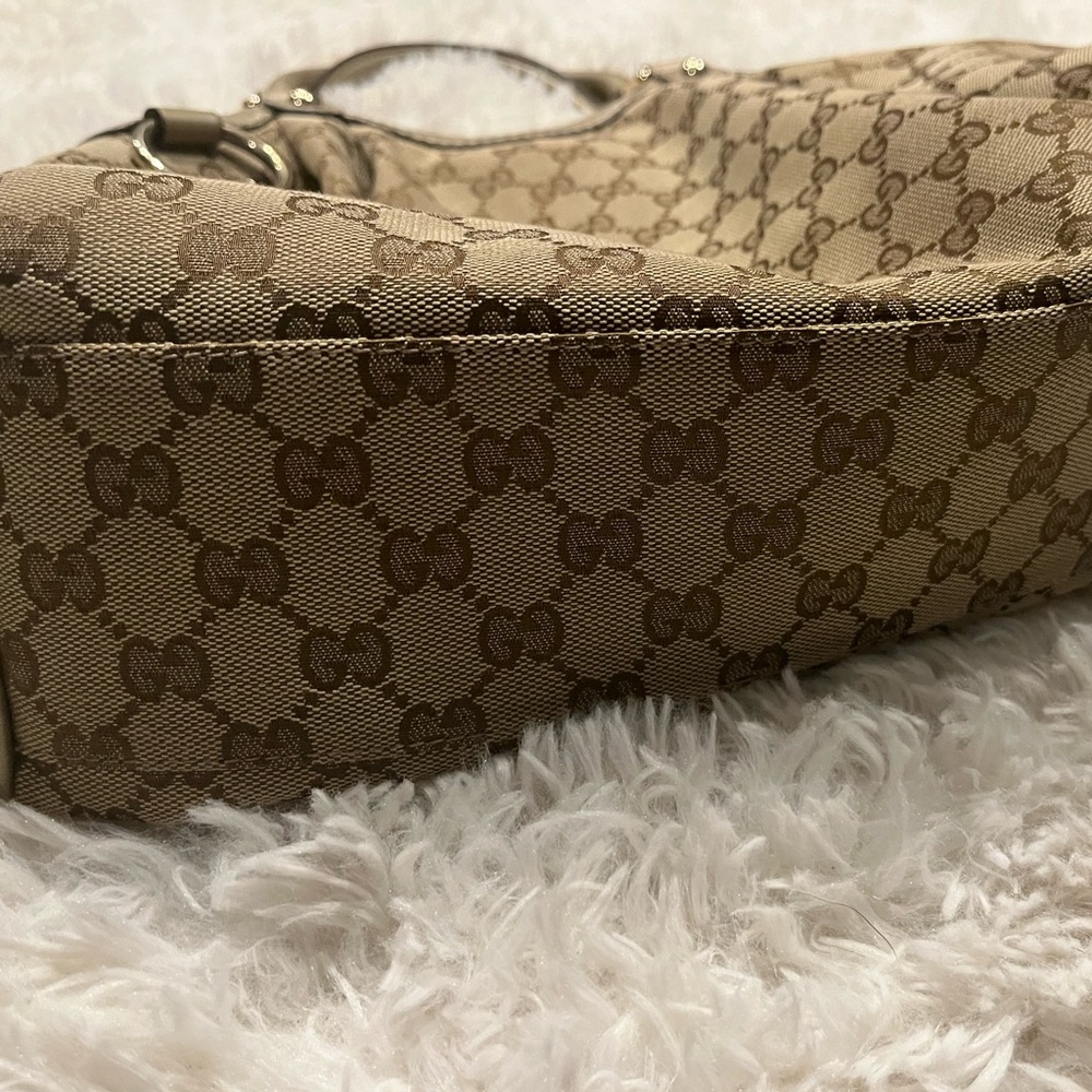 Gucci Beige Brown Monogram Tote with Gold Accent Charm - Picture 3 of 13